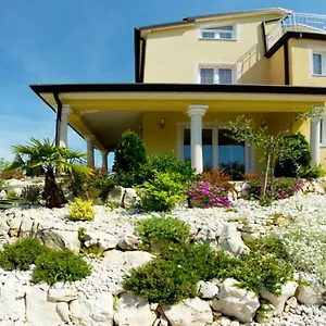 tomic-apartments-porec.in-istria.net/