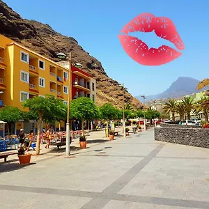 Playa Puerto Modern Tazacorte